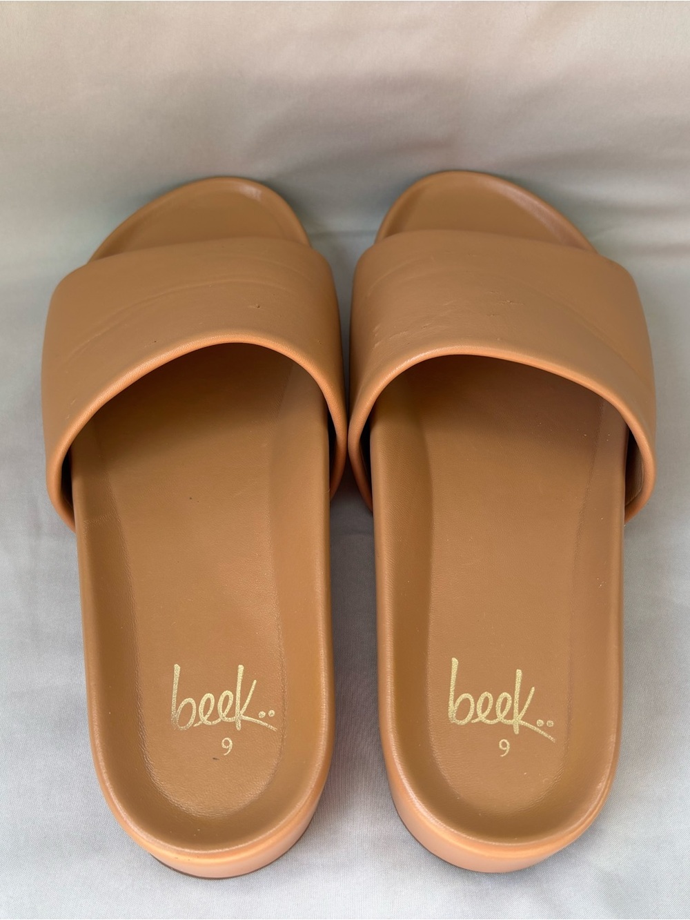 beek Women's Camel Slide Sandals Size 9